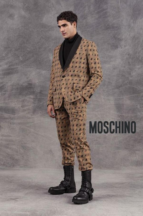 Pre-Fall 2021 Menswear . Moschino (2021-05-26-2021-05-26)