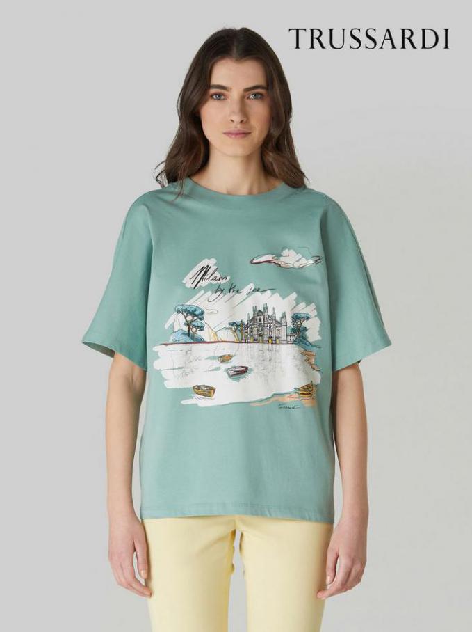 Collezione T-Shirts / Donna . Trussardi (2021-05-31-2021-05-31)