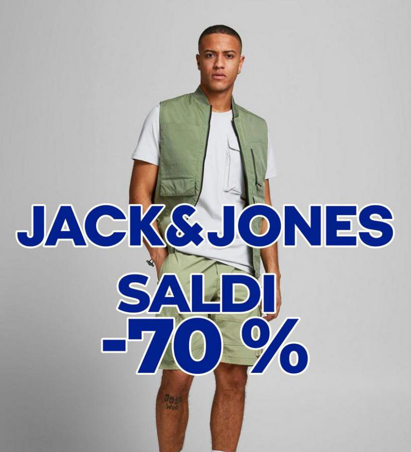 Saldi -70 %. Jack and Jones (2021-08-26-2021-08-26)