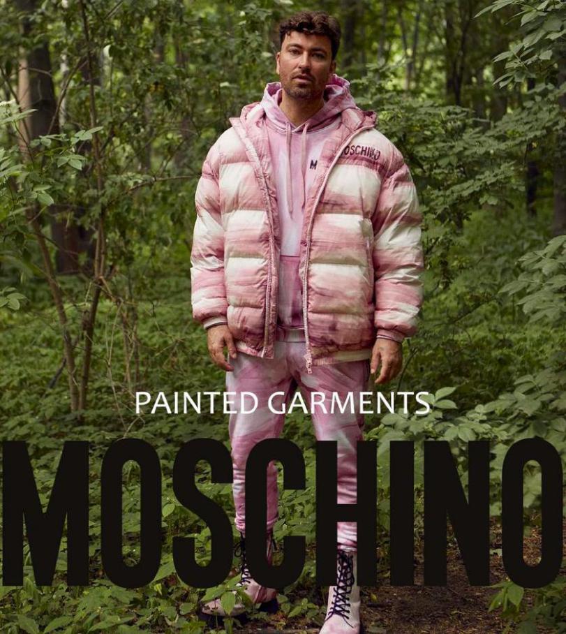 PAINTED GARMENTS. Moschino (2021-12-31-2021-12-31)