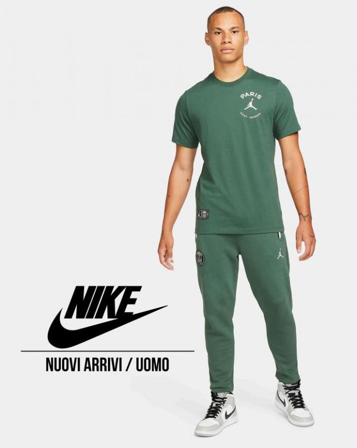 Nuovi Arrivi / Uomo. Nike (2022-02-16-2022-02-16)
