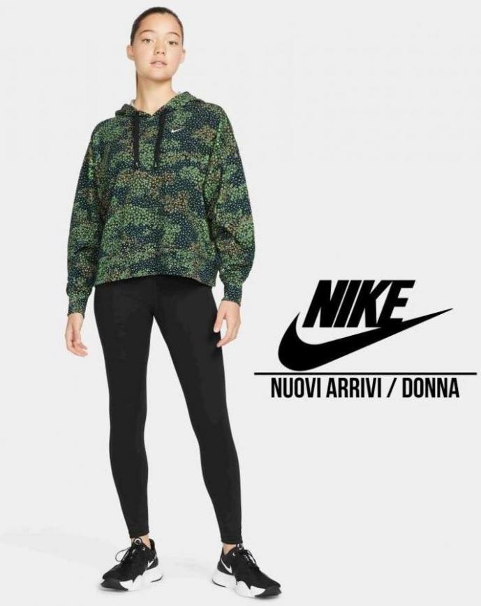 Nuovi Arrivi / Donna. Nike (2022-04-21-2022-04-21)